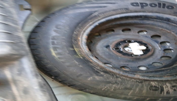 2013 Hyundai i20 MAGNA 1.4 CRDI, Diesel, Manual, 69,403 km, tyre