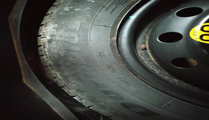 2015 Maruti Swift ZXI, Petrol, Manual, 48,052 km, tyre