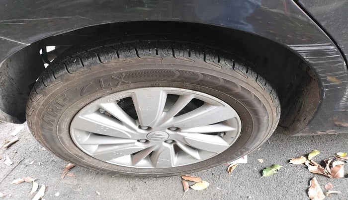 2015 Maruti Swift ZXI, Petrol, Manual, 48,052 km, tyre