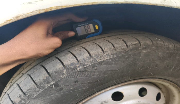 2015 Maruti Swift Dzire TOUR DIESEL, Diesel, Manual, 1,81,279 km, tyre