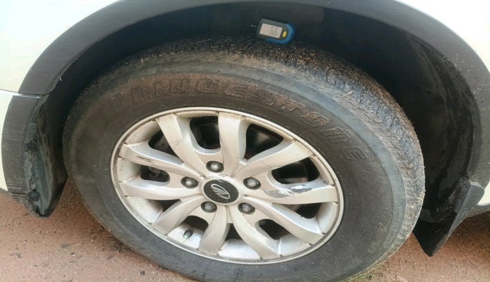 2016 Mahindra XUV500 W10 AT, Diesel, Automatic, 1,10,831 km, tyre