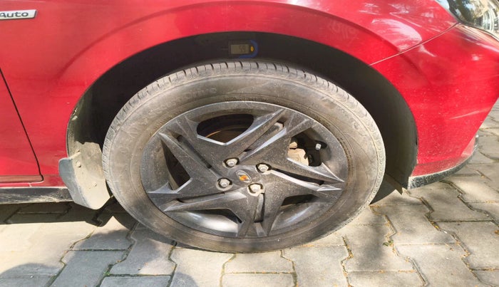 2022 Hyundai NEW I20 SPORTZ 1.2 AT, Petrol, Automatic, 14,027 km, tyre
