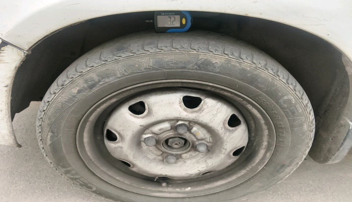 2011 Maruti Alto K10 LXI, Petrol, Manual, 1,41,594 km, tyre