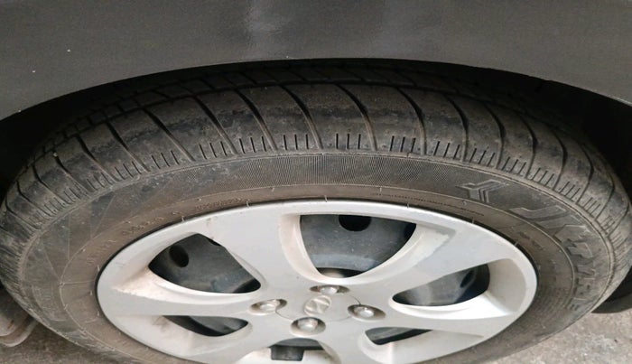 2012 Hyundai Verna FLUIDIC 1.4 VTVT, Petrol, Manual, 52,013 km, tyre