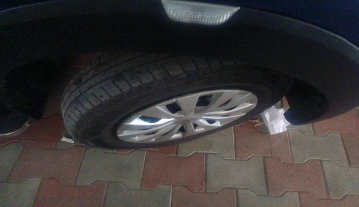 2021 Renault TRIBER RXE MT, Petrol, Manual, 36,496 km, tyre