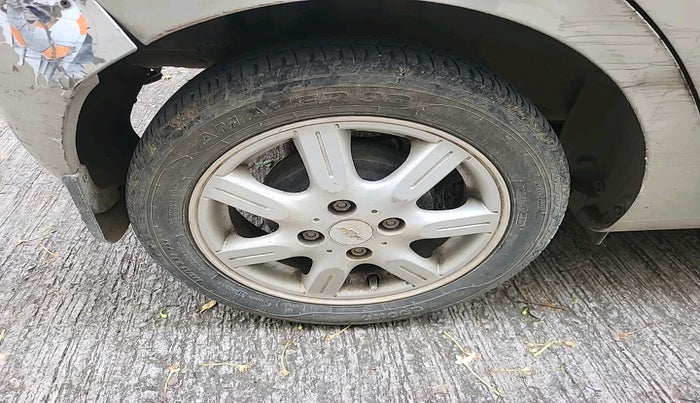 2010 Chevrolet Beat LT PETROL, Petrol, Manual, 64,294 km, tyre