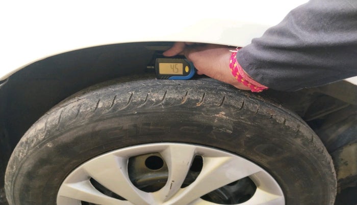 2011 Maruti Ritz VXI, Petrol, Manual, 52,066 km, tyre