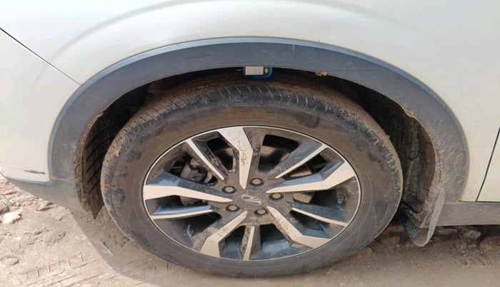 2019 Mahindra XUV300 W8 (O) 1.2 PETROL, Petrol, Manual, 31,668 km, tyre