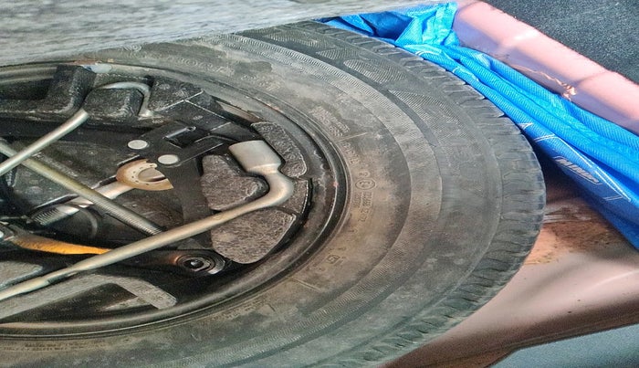 2021 Tata ALTROZ XZ PETROL, Petrol, Manual, 40,459 km, tyre