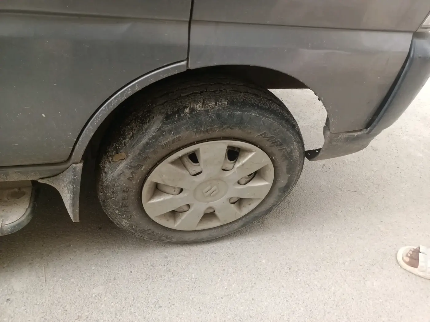 2013 Maruti Eeco 5 STR WITH A/C+HTR, Petrol, Manual, 73,509 km, tyre