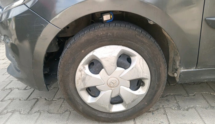 2021 Tata Tiago XT PETROL, Petrol, Manual, 35,715 km, tyre