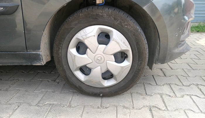 2021 Tata Tiago XT PETROL, Petrol, Manual, 35,715 km, tyre