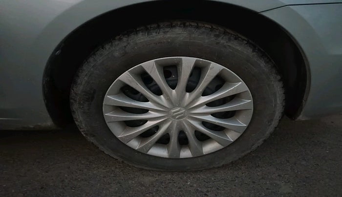 2015 Maruti Ciaz VXI, Petrol, Manual, 1,02,396 km, tyre