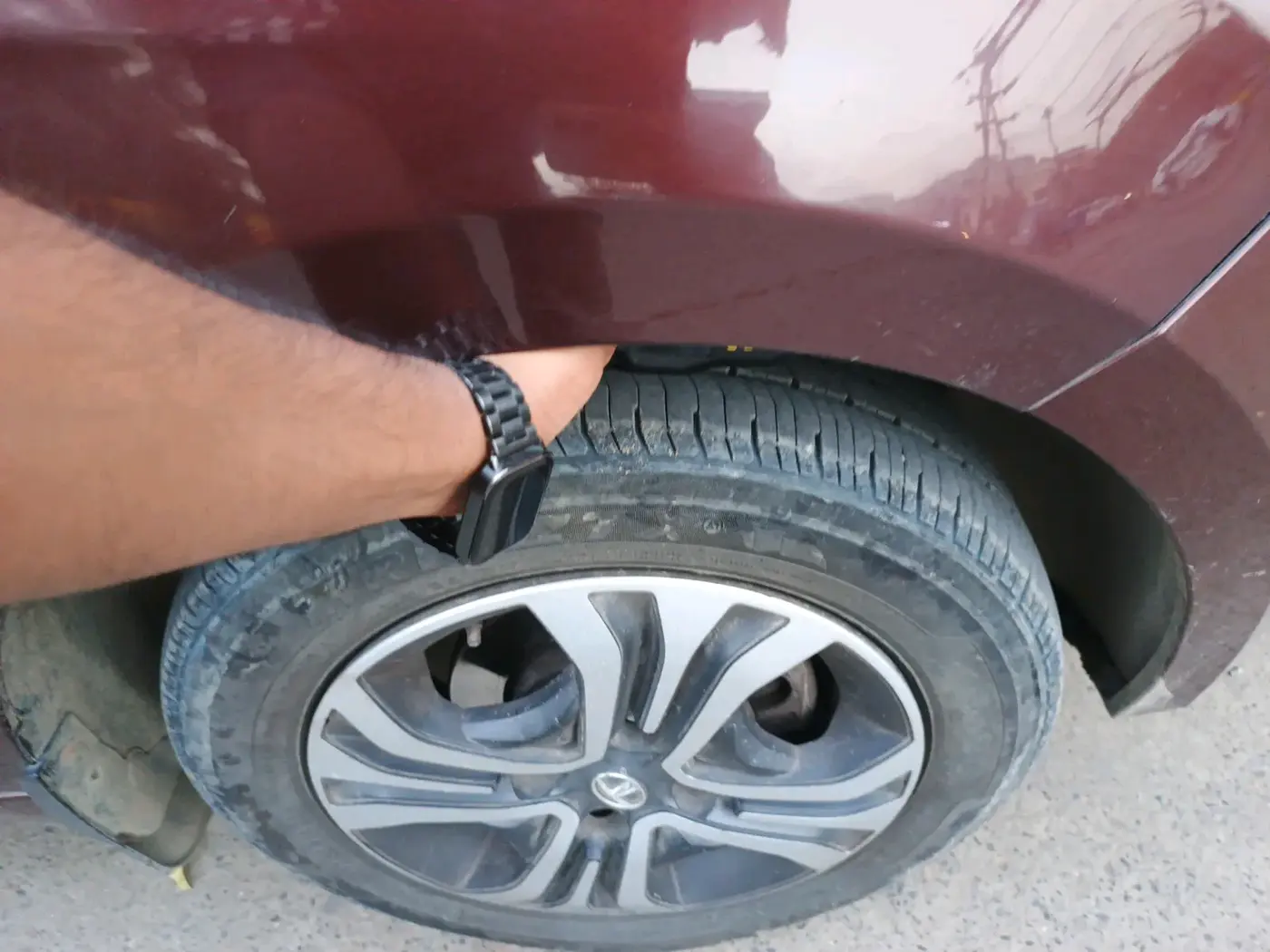 2022 Tata TIGOR XZ PLUS CNG, Petrol, Manual, 78,500 km, tyre