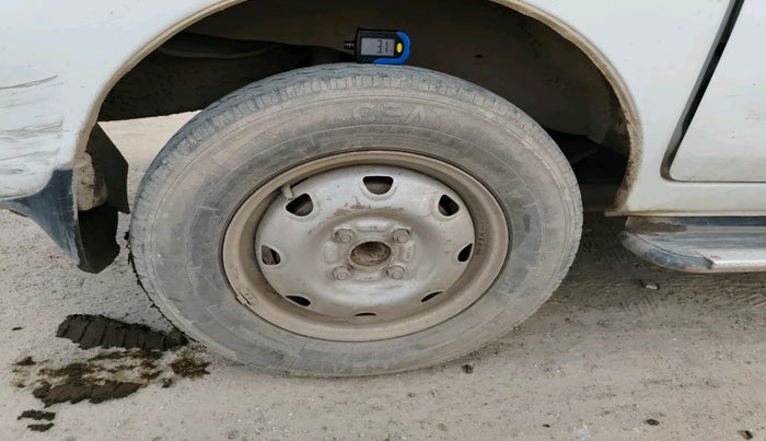 2018 Maruti Eeco 7 STR, Petrol, Manual, 94,414 km, tyre