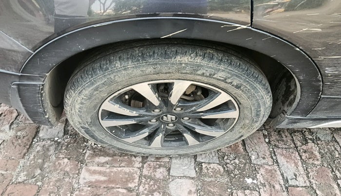 2018 Maruti S Cross ZETA 1.3, Diesel, Manual, 2,89,526 km, tyre