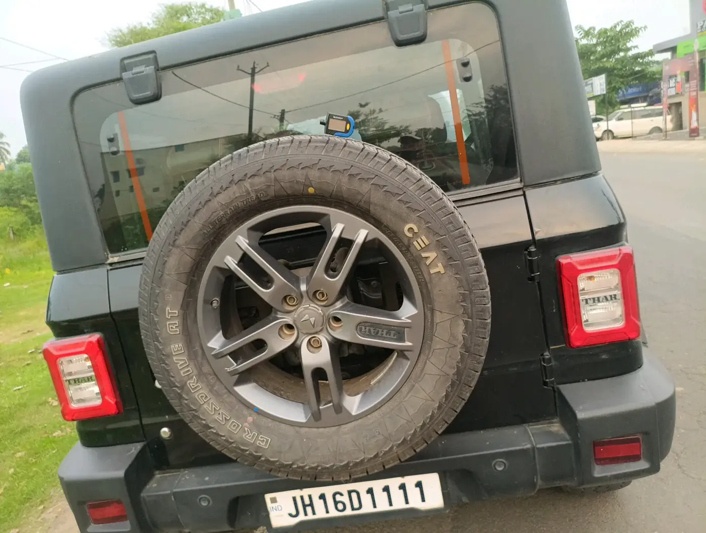 2024 Mahindra Thar LX D 4*4 MT HT, Diesel, Manual, 5,660 km, tyre