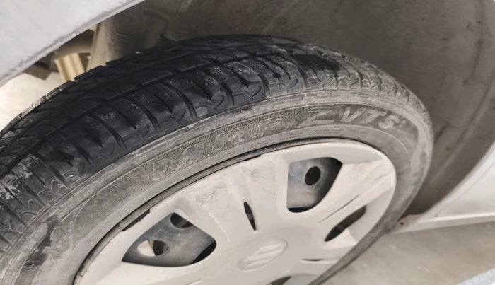 2014 Maruti Wagon R 1.0 VXI, Petrol, Manual, 61,999 km, tyre