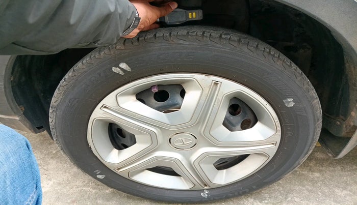 2022 Tata NEXON XM PETROL, Petrol, Manual, 34,962 km, tyre