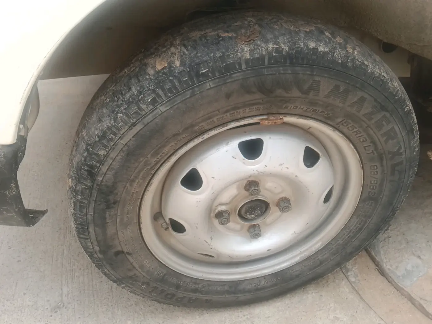 2019 Maruti Eeco 5 STR WITH A/C+HTR, Petrol, Manual, 58,400 km, tyre