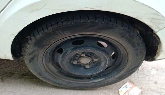 2015 Tata Zest XE PETROL, Petrol, Manual, 1,65,958 km, tyre