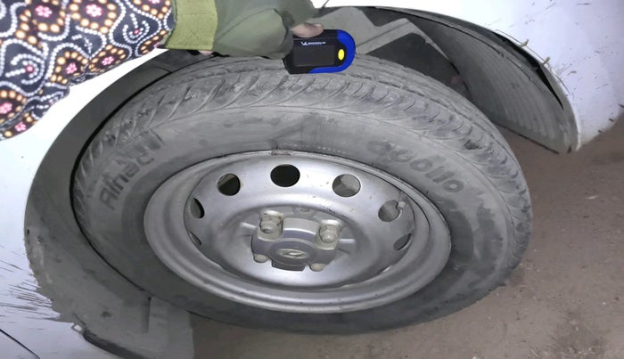 2018 Hyundai Eon ERA +, Petrol, Manual, 58,558 km, tyre