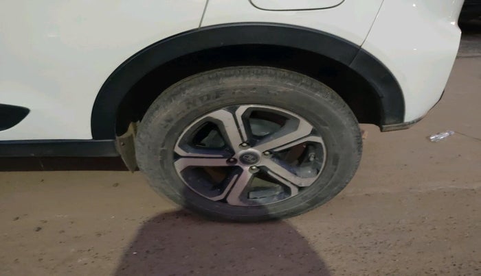 2022 Tata NEXON EV XZ PLUS, Electric, Automatic, 54,059 km, tyre