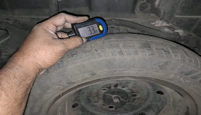 2011 Tata Nano LX, Petrol, Manual, 60,251 km, tyre