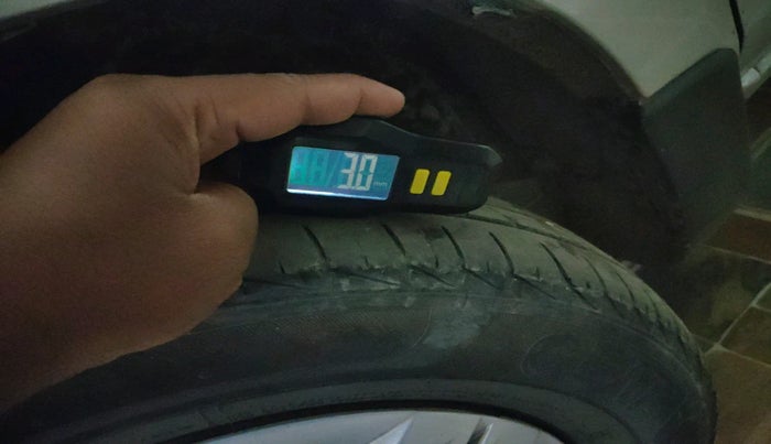 2020 Maruti Alto VXI PLUS, Petrol, Manual, 36,203 km, tyre