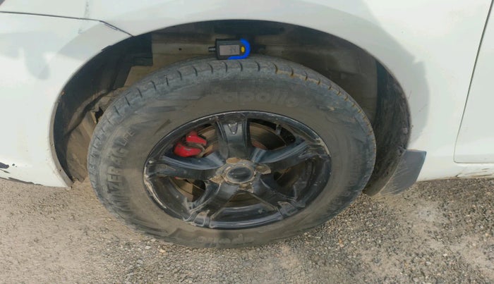 2012 Maruti Swift Dzire VDI, Diesel, Manual, 2,65,121 km, tyre