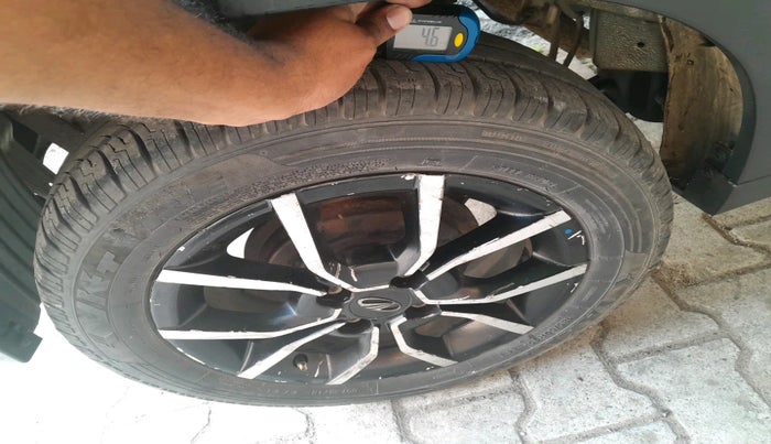 2018 Mahindra KUV 100 NXT K8 P 6 STR, Petrol, Manual, 1,16,370 km, tyre