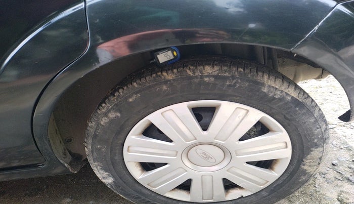 2012 Ford Figo ZXI 1.4 DIESEL, Diesel, Manual, 1,04,147 km, tyre