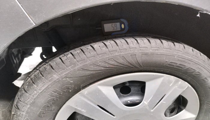 2016 Maruti Wagon R 1.0 VXI, Petrol, Manual, 29,869 km, tyre