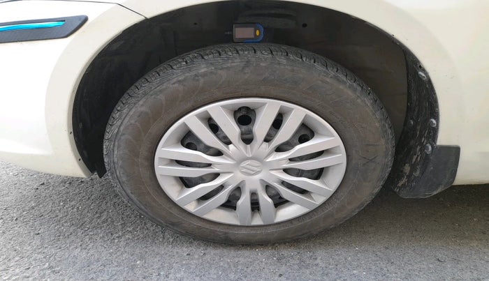 2015 Maruti Swift Dzire VDI, Diesel, Manual, 1,08,368 km, tyre
