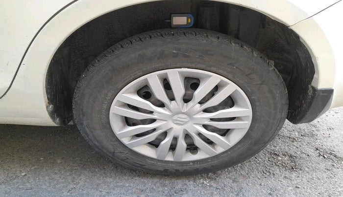 2015 Maruti Swift Dzire VDI, Diesel, Manual, 1,08,368 km, tyre
