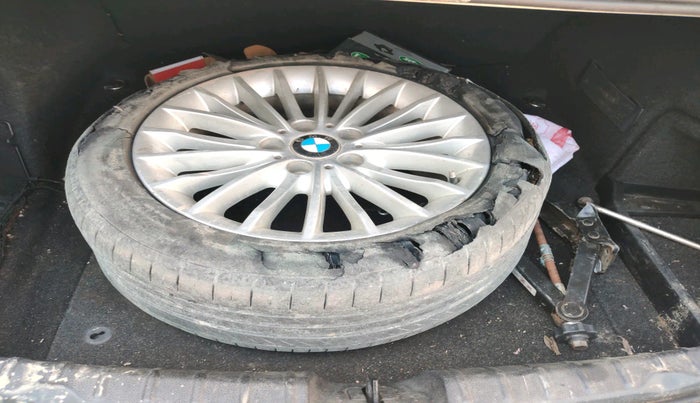 2013 BMW 3 Series 320D LUXURYLINE, Diesel, Automatic, 1,09,627 km, tyre