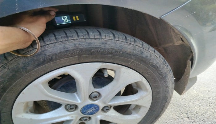 2016 Ford Figo Aspire AMBIENTE 1.5 DIESEL, Diesel, Manual, 1,56,505 km, tyre