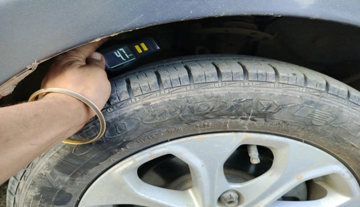 2016 Ford Figo Aspire AMBIENTE 1.5 DIESEL, Diesel, Manual, 1,56,505 km, tyre