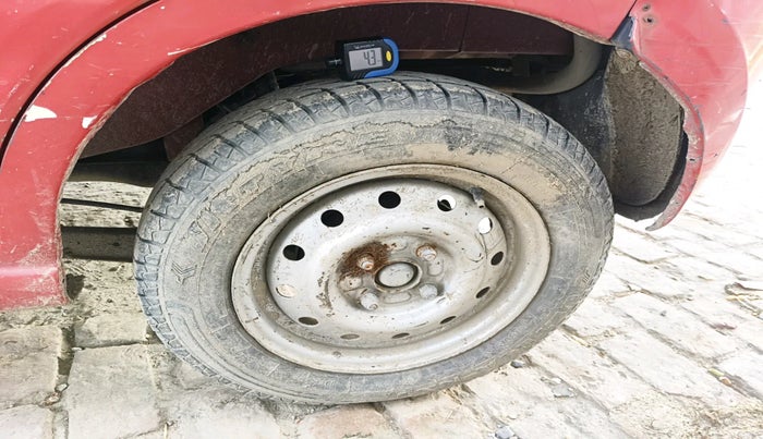 2010 Maruti A Star LXI, Petrol, Manual, 1,86,469 km, tyre