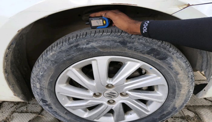 2016 Maruti Swift Dzire ZDI, Diesel, Manual, 1,86,500 km, tyre