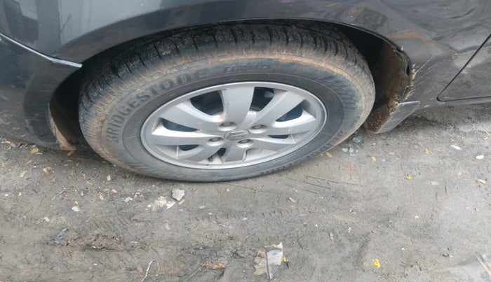 2014 Maruti Ritz ZXI, Petrol, Manual, 87,049 km, tyre