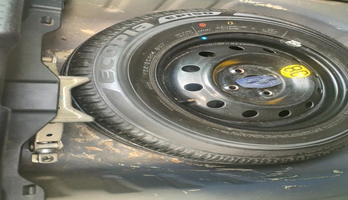 2017 Maruti Dzire ZXI PLUS AMT, Petrol, Automatic, 1,14,014 km, tyre