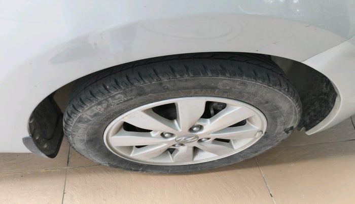 2014 Hyundai Xcent S (O) 1.2, Petrol, Manual, 42,886 km, tyre