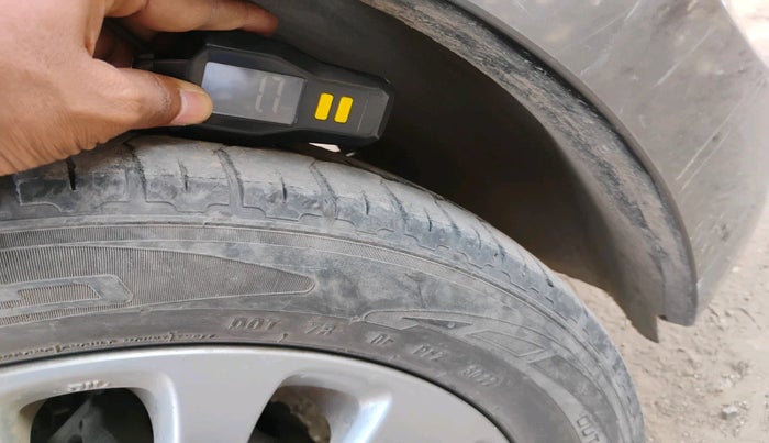 2017 Maruti Baleno ZETA PETROL 1.2, Petrol, Manual, 1,33,517 km, tyre