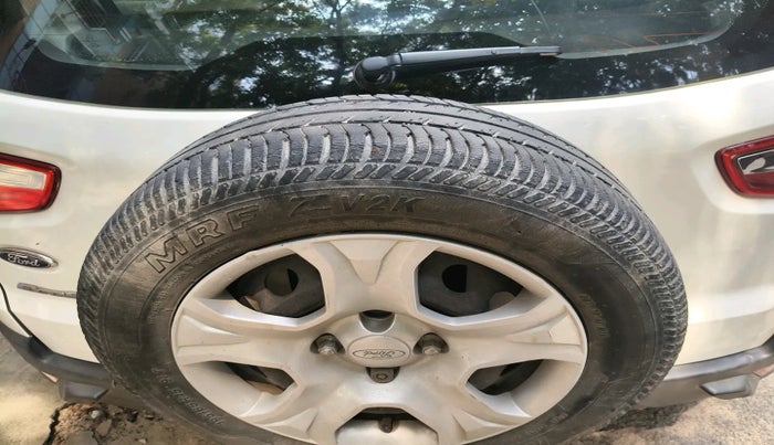 2016 Ford Ecosport TREND 1.5L PETROL, Petrol, Manual, 80,668 km, tyre