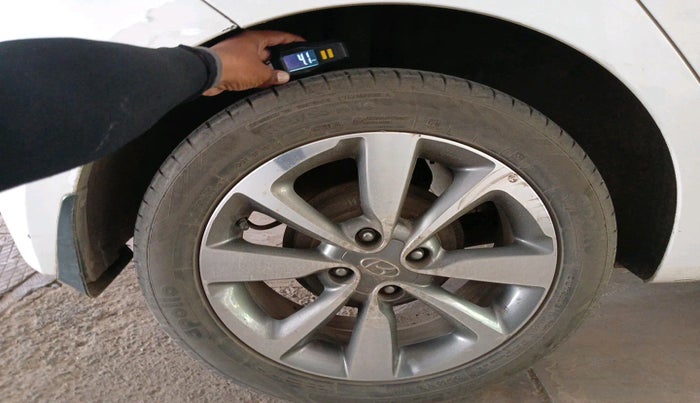 2015 Hyundai Elite i20 ASTA 1.2, Petrol, Manual, 53,456 km, tyre