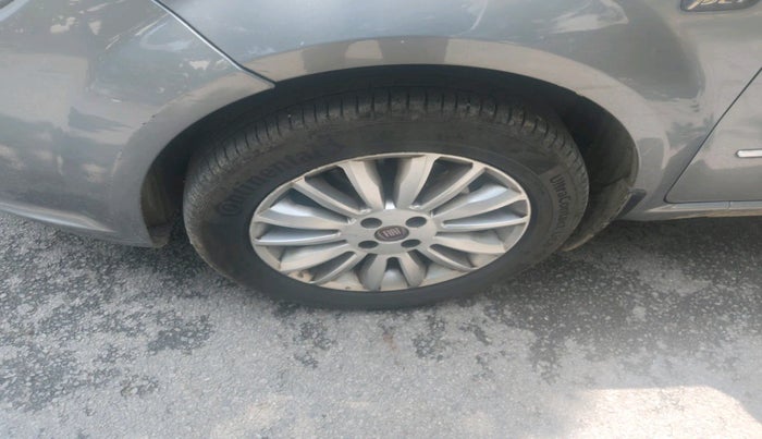 2014 Fiat Linea EMOTION 1.4 L T JET, Petrol, Manual, 72,939 km, tyre