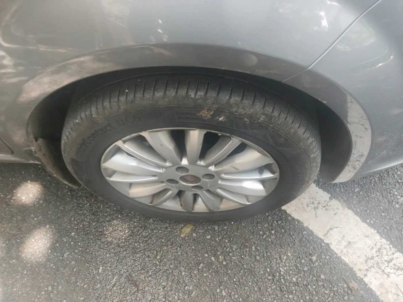 2014 Fiat Linea EMOTION 1.4 L T JET, Petrol, Manual, 72,939 km, tyre