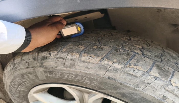 2019 Tata Harrier XZ 2.0L, Diesel, Manual, 1,14,583 km, tyre