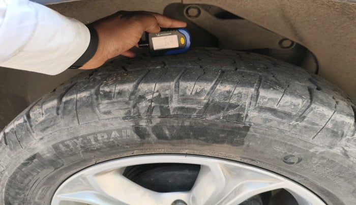 2019 Tata Harrier XZ 2.0L, Diesel, Manual, 1,14,583 km, tyre